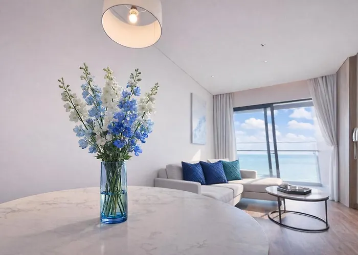 A La Carte Oceanview Panoramic 2br2wc 75m2 With Balcony