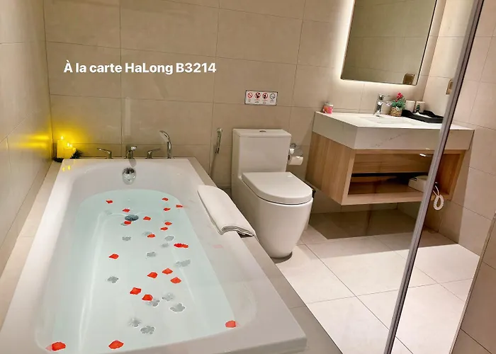 A La Carte Oceanview Panoramic 2br2wc 75m2 With Balcony Căn hộ *